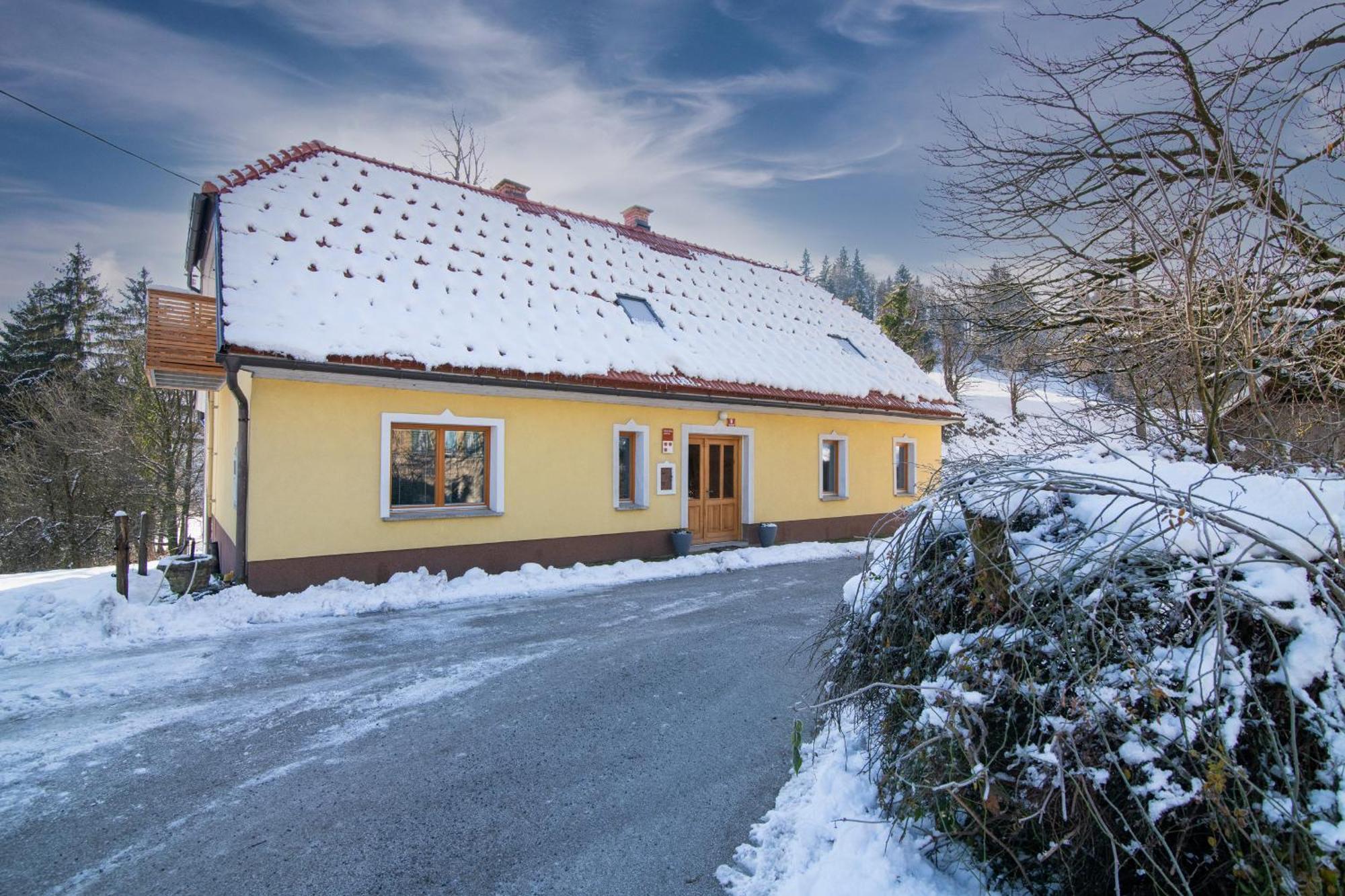Robida Villa Vransko Buitenkant foto
